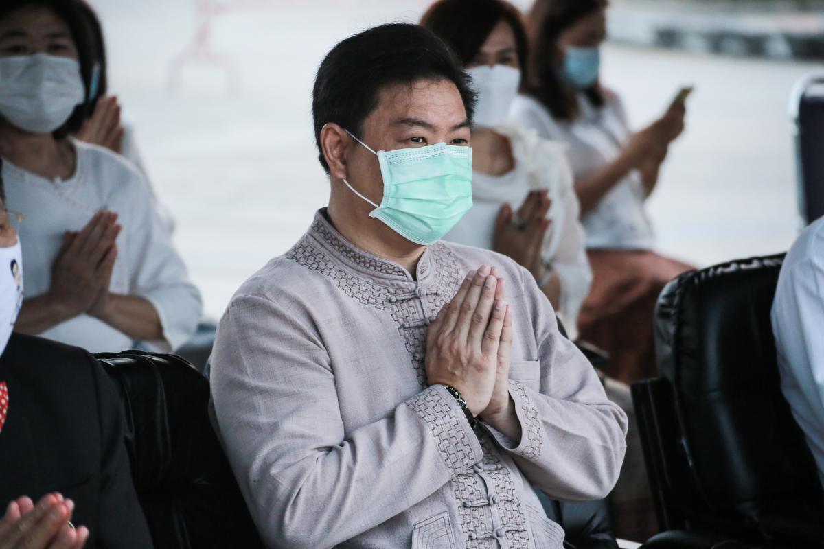 อบจ.ตาก จัดพิธีสักการะพระพุทธรูป และบวงสรวงพระพรหม พระภูมิ เจ้าที่ ประจำปี