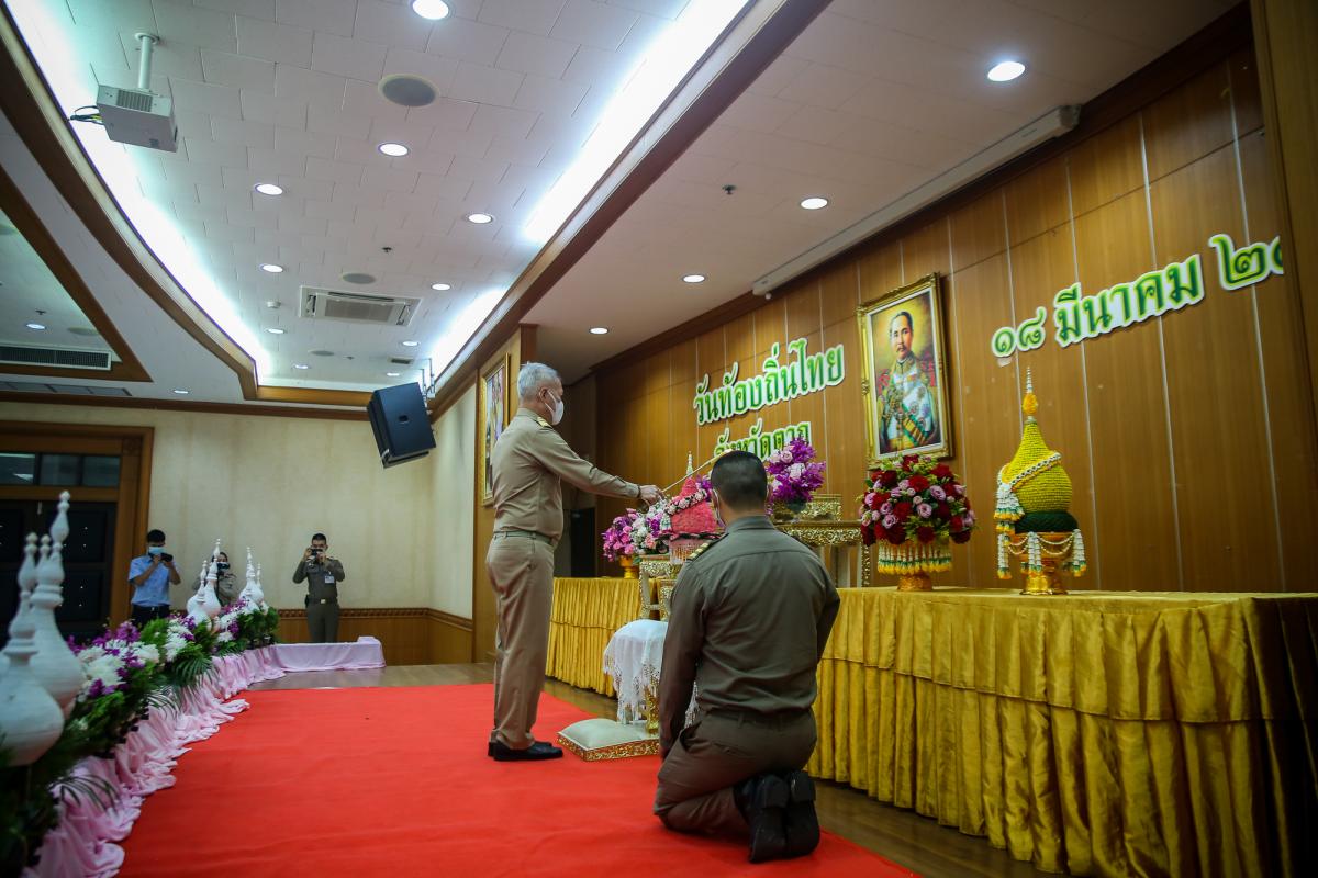 นายก อบจ.ตาก เข้าร่วมพิธีถวายราชสักการะ และกล่าวถวายราชสดุดีพระบาทสมเด็จพระจุลจอมเกล้าเจ้าอยู่หัว เนื่องในวันท้องถิ่นไทย ประจำปี 2565