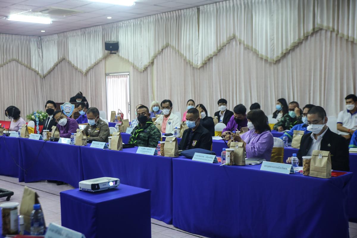 รองนายกองค์การบริหารส่วนจังหวัดตาก พร้อมด้วยนางสาวปริตตรา จันทร์วรโชติ เลขานุการนายกองค์การบริหารส่วนจังหวัดตาก เข้าร่วมการประชุมใหญ่สามัญประจำปี 2564 หอการค้าจังหวัดตาก ณ ห้องประชุมชั้น 2 หอการค้าจังหวัดตาก