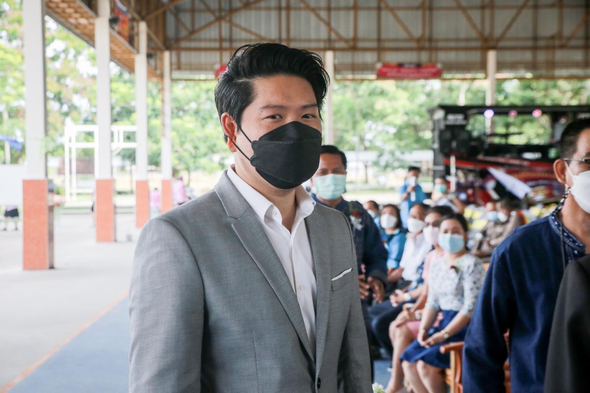 นายกองค์การบริหารส่วนจังหวัดตาก เป็นประธานในการทอดผ้าป่าสามัคคี เนื่องในโอกาสวันครบรอบสถาปนาโรงเรียนบ้านตากประชาวิทยาคาร 66 ปี ณ โรงเรียนบ้านตากประชาวิทยาคาร อำเภอบ้านตาก จังหวัดตาก
