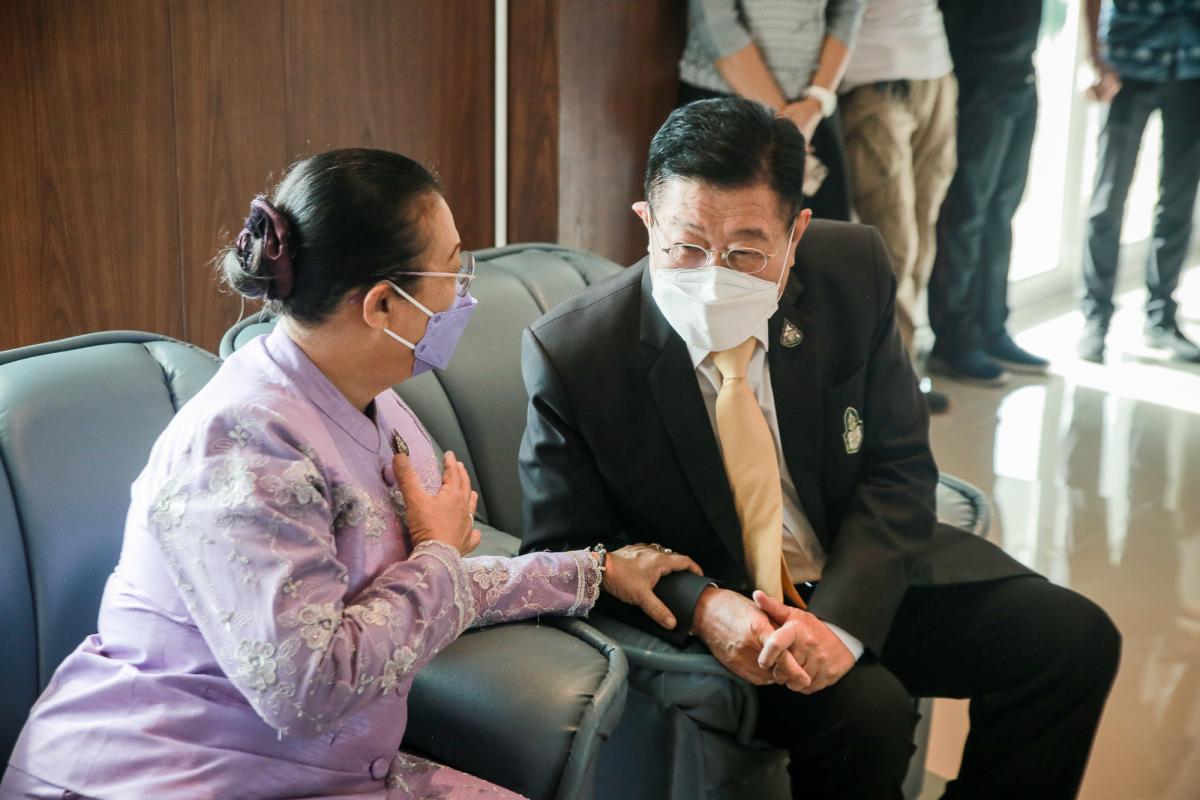 นายกองค์การบริหารส่วนจังหวัดตากจังหวัดตาก เข้าร่วมพิธีเปิดการอบรม “โครงการพัฒนาและส่งเสริมองค์ความรู้เกี่ยวกับประวัติศาสตร์ชาติไทย และการสร้างจิตสำนึกรักและหวงแหน มุ่งจงรักภักดี พร้อมธำรงรักษาไว้ซึ่งสถาบันชาติ ศาสนา พระมหากษัตริย์”