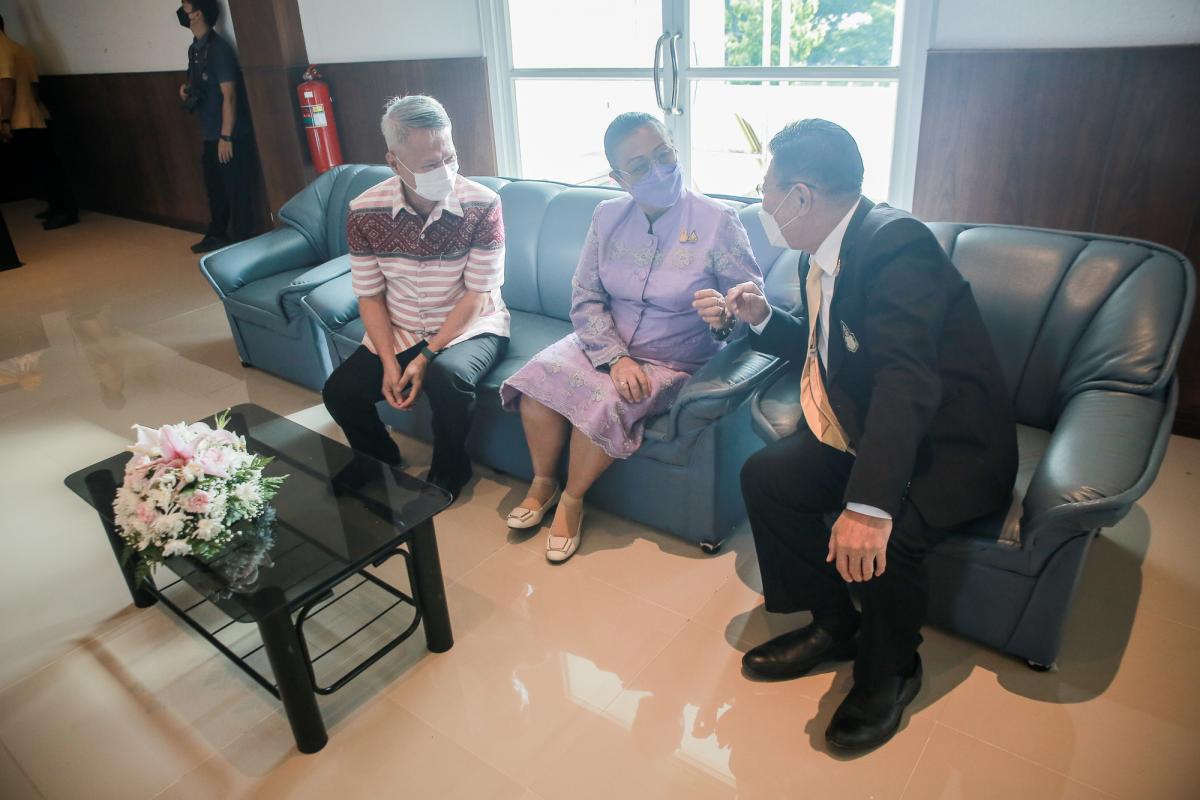 นายกองค์การบริหารส่วนจังหวัดตากจังหวัดตาก เข้าร่วมพิธีเปิดการอบรม “โครงการพัฒนาและส่งเสริมองค์ความรู้เกี่ยวกับประวัติศาสตร์ชาติไทย และการสร้างจิตสำนึกรักและหวงแหน มุ่งจงรักภักดี พร้อมธำรงรักษาไว้ซึ่งสถาบันชาติ ศาสนา พระมหากษัตริย์”
