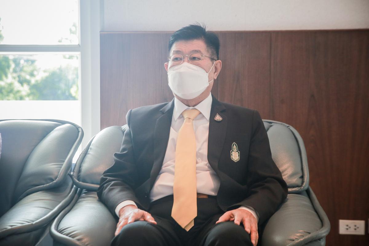 นายกองค์การบริหารส่วนจังหวัดตากจังหวัดตาก เข้าร่วมพิธีเปิดการอบรม “โครงการพัฒนาและส่งเสริมองค์ความรู้เกี่ยวกับประวัติศาสตร์ชาติไทย และการสร้างจิตสำนึกรักและหวงแหน มุ่งจงรักภักดี พร้อมธำรงรักษาไว้ซึ่งสถาบันชาติ ศาสนา พระมหากษัตริย์”