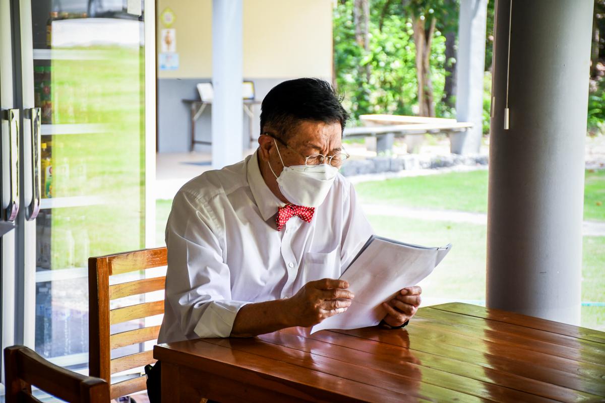 นายกองค์การบริหารส่วนจังหวัดตาก ในฐานะผู้อำนวยการอุทยานธรณีไม้กลายเป็นหินตากลงพื้นที่ตรวจสอบเพื่อเตรียมความพร้อมการจัดงานบันทึกสถิติโลกไม้กลายเป็นหินที่ยาวที่สุดในโลก Guinness World Records (GWR)