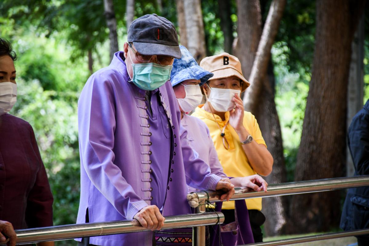 นายกองค์การบริหารส่วนจังหวัดตาก ในฐานะผู้อำนวยการอุทยานธรณีไม้กลายเป็นหินตากลงพื้นที่ตรวจสอบเพื่อเตรียมความพร้อมการจัดงานบันทึกสถิติโลกไม้กลายเป็นหินที่ยาวที่สุดในโลก Guinness World Records (GWR)