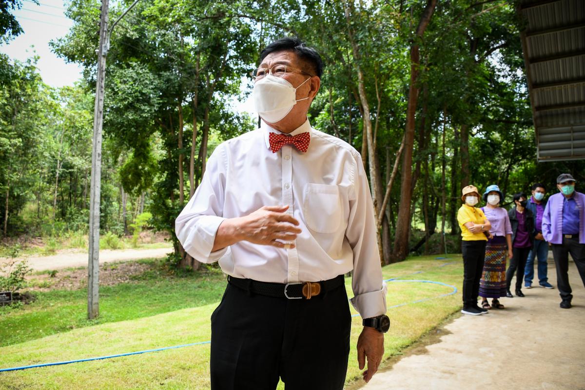 นายกองค์การบริหารส่วนจังหวัดตาก ในฐานะผู้อำนวยการอุทยานธรณีไม้กลายเป็นหินตากลงพื้นที่ตรวจสอบเพื่อเตรียมความพร้อมการจัดงานบันทึกสถิติโลกไม้กลายเป็นหินที่ยาวที่สุดในโลก Guinness World Records (GWR)