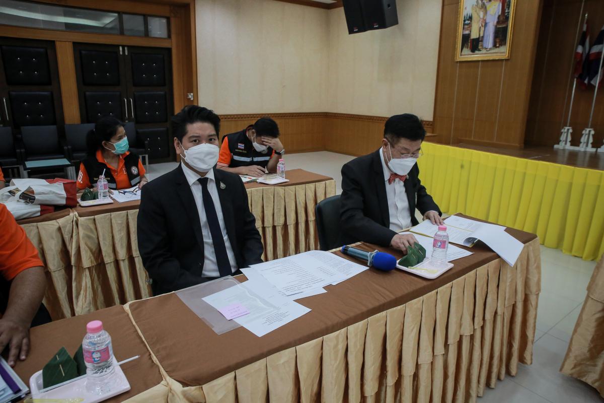 นายกองค์การบริหารส่วนจังหวัดตาก ในฐานะผู้อำนวยการอุทยานธรณีไม้กลายเป็นหินตาก ร่วมการประชุมเตรียมความพร้อม การจัดงาน “บันทึกสถิติโลก ไม้กลายเป็นหินที่ยาวที่สุดในโลก”