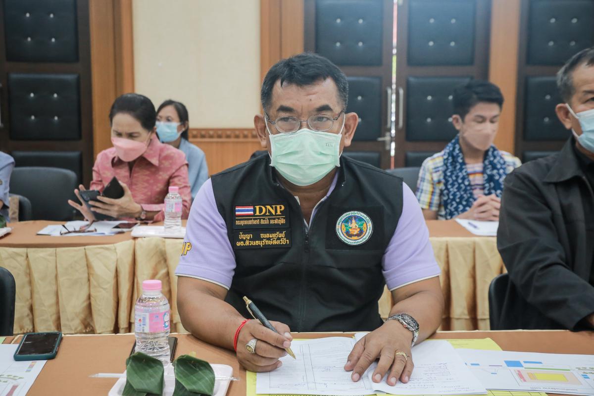 นายกองค์การบริหารส่วนจังหวัดตาก ในฐานะผู้อำนวยการอุทยานธรณีไม้กลายเป็นหินตาก ร่วมการประชุมเตรียมความพร้อม การจัดงาน “บันทึกสถิติโลก ไม้กลายเป็นหินที่ยาวที่สุดในโลก”