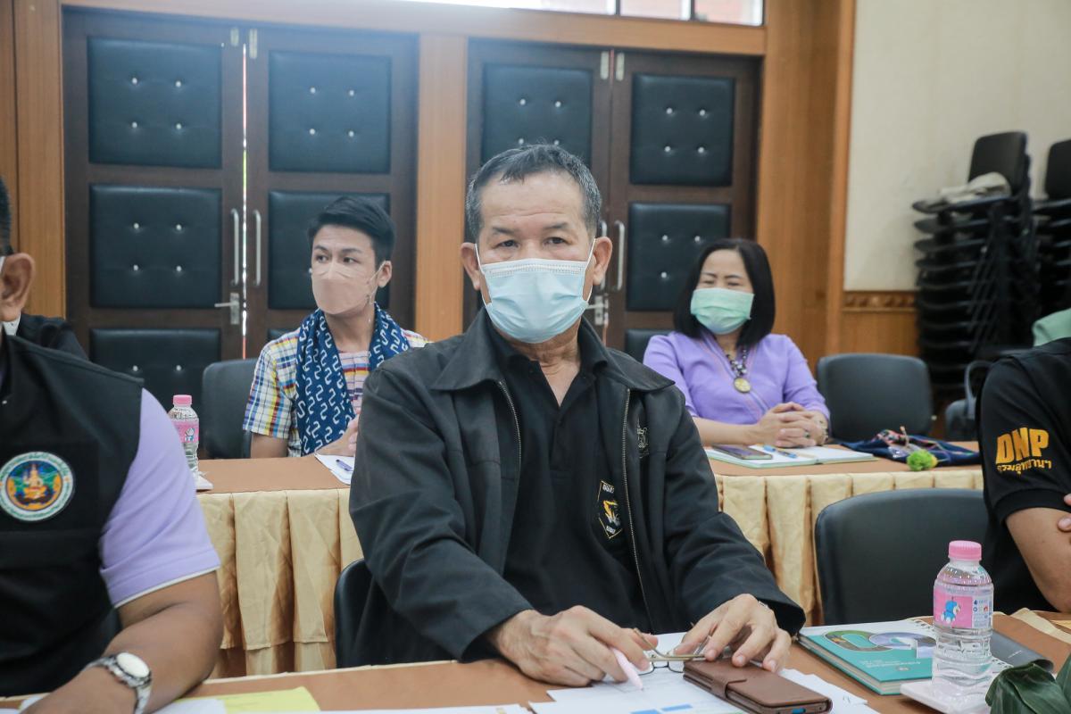นายกองค์การบริหารส่วนจังหวัดตาก ในฐานะผู้อำนวยการอุทยานธรณีไม้กลายเป็นหินตาก ร่วมการประชุมเตรียมความพร้อม การจัดงาน “บันทึกสถิติโลก ไม้กลายเป็นหินที่ยาวที่สุดในโลก”