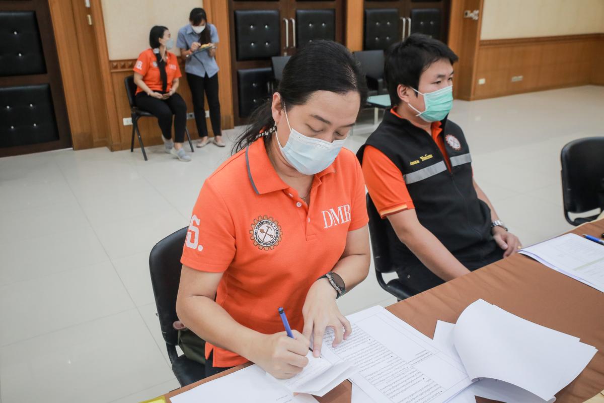 นายกองค์การบริหารส่วนจังหวัดตาก ในฐานะผู้อำนวยการอุทยานธรณีไม้กลายเป็นหินตาก ร่วมการประชุมเตรียมความพร้อม การจัดงาน “บันทึกสถิติโลก ไม้กลายเป็นหินที่ยาวที่สุดในโลก”