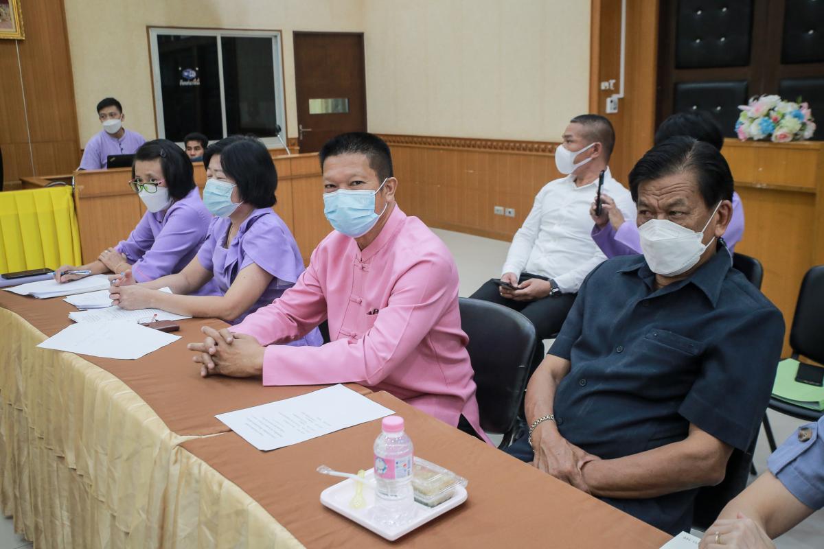 นายกองค์การบริหารส่วนจังหวัดตาก ในฐานะผู้อำนวยการอุทยานธรณีไม้กลายเป็นหินตาก ร่วมการประชุมเตรียมความพร้อม การจัดงาน “บันทึกสถิติโลก ไม้กลายเป็นหินที่ยาวที่สุดในโลก”