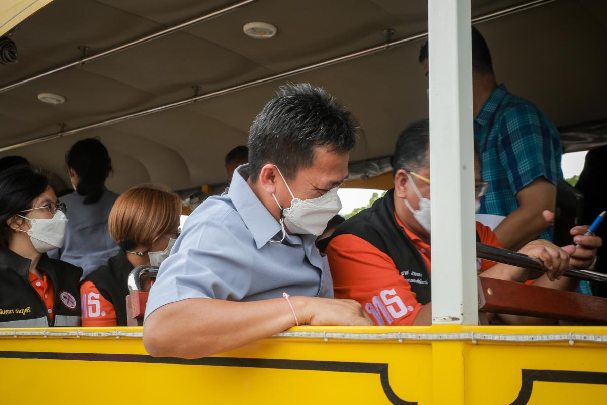 นายกองค์การบริหารส่วนจังหวัดตาก ในฐานะผู้อำนวยการอุทยานธรณีไม้กลายเป็นหินตาก ร่วมงานแถลงข่าวเตรียมจัดงาน “บันทึกสถิติโลก ไม้กลายเป็นหินที่ยาวที่สุดในโลก”