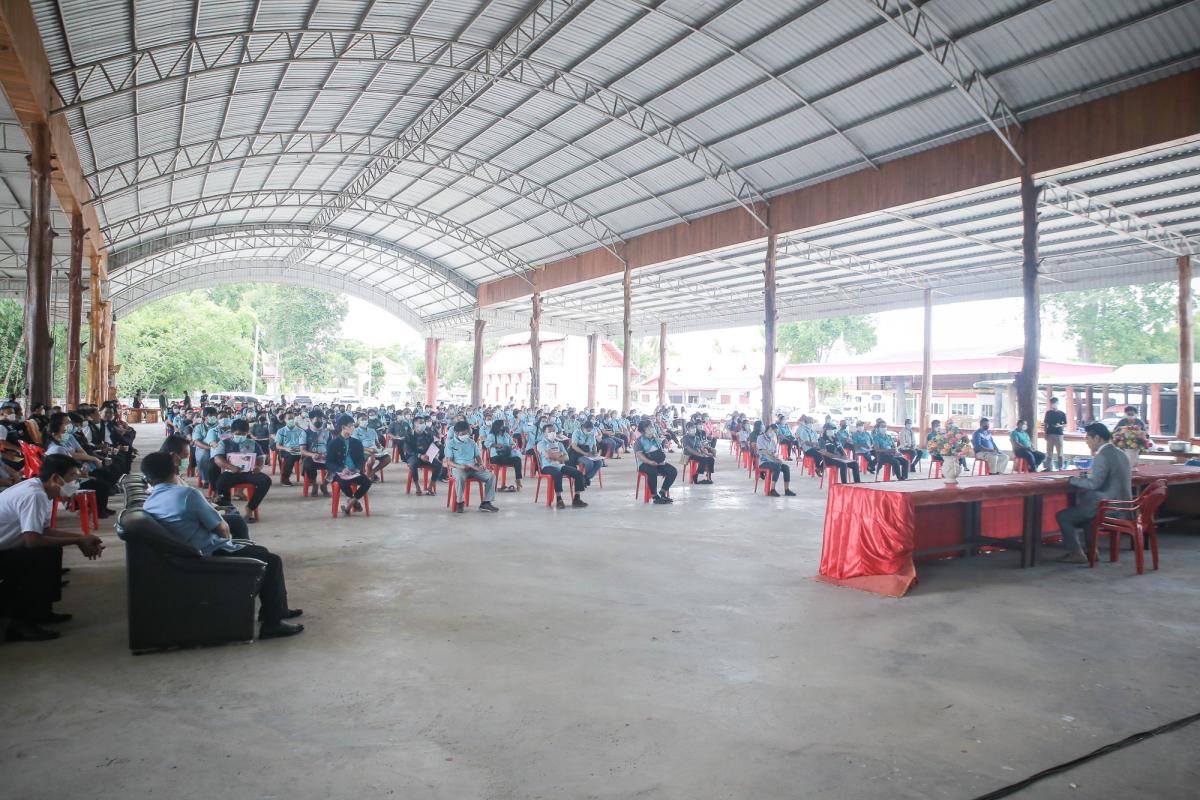 ว่าที่ ดร. ฑีฆะพล ทวีเกื้อกูลกิจ รองนายกองค์การบริหารส่วนจังหวัดตาก เป็นประธานในพิธีเปิดโครงการอบรมให้ความรู้ การควบคุมโรคอุบัติใหม่