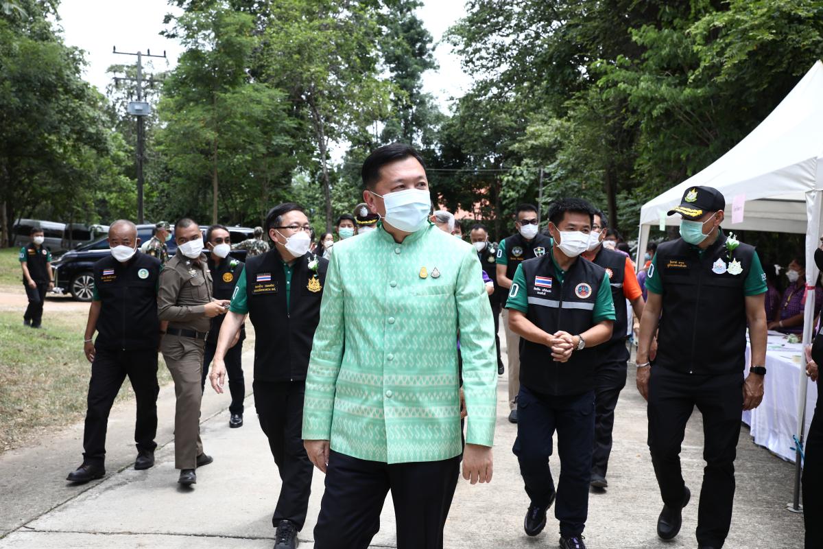 งานรับมอบเอกสารรับรองในงานบันทึกสถิติโลก “ไม้กลายเป็นหินที่ยาวที่สุดในโลก” ต่อ Guinness World Records (GWR)