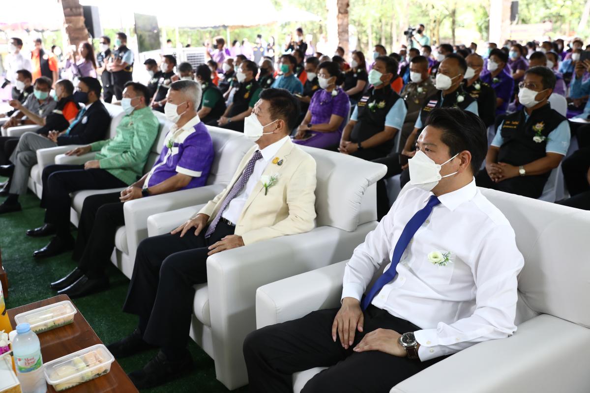 งานรับมอบเอกสารรับรองในงานบันทึกสถิติโลก “ไม้กลายเป็นหินที่ยาวที่สุดในโลก” ต่อ Guinness World Records (GWR)