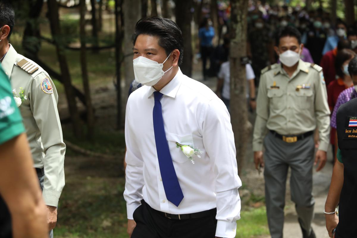 งานรับมอบเอกสารรับรองในงานบันทึกสถิติโลก “ไม้กลายเป็นหินที่ยาวที่สุดในโลก” ต่อ Guinness World Records (GWR)