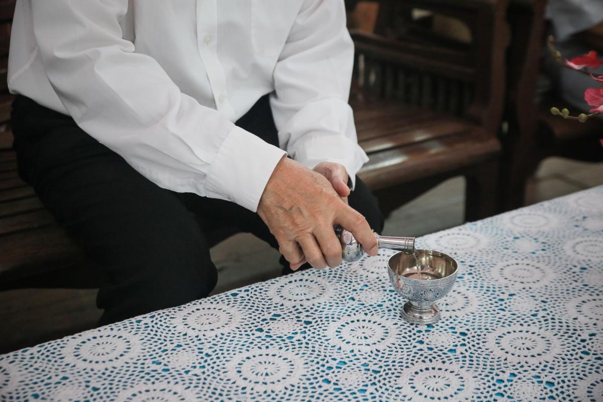 นายก อบจ.ตากนำทีม ร่วมทำบุญถวายเทียนจำนำพรรษา สืบสานประเพณีและทำนุบำรุงพระพุทธศาสนา