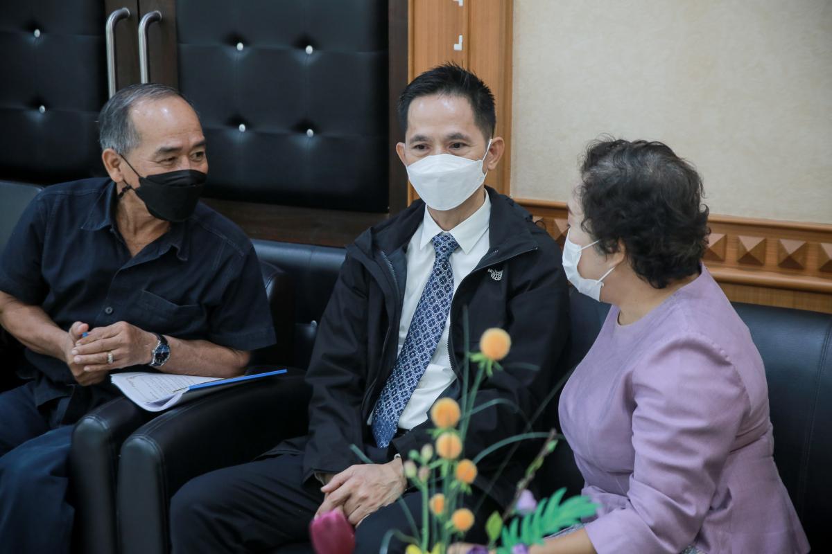 นางสาวเปรมกมล ธีโรภาส ปลัดองค์การบริหารส่วนจังหวัดตาก เป็นประธานในพิธีเปิดโครงการธนาคารน้ำใต้ดินตามศาสตร์พระราชา ประจำปีงบประมาณ พ.ศ. 2565