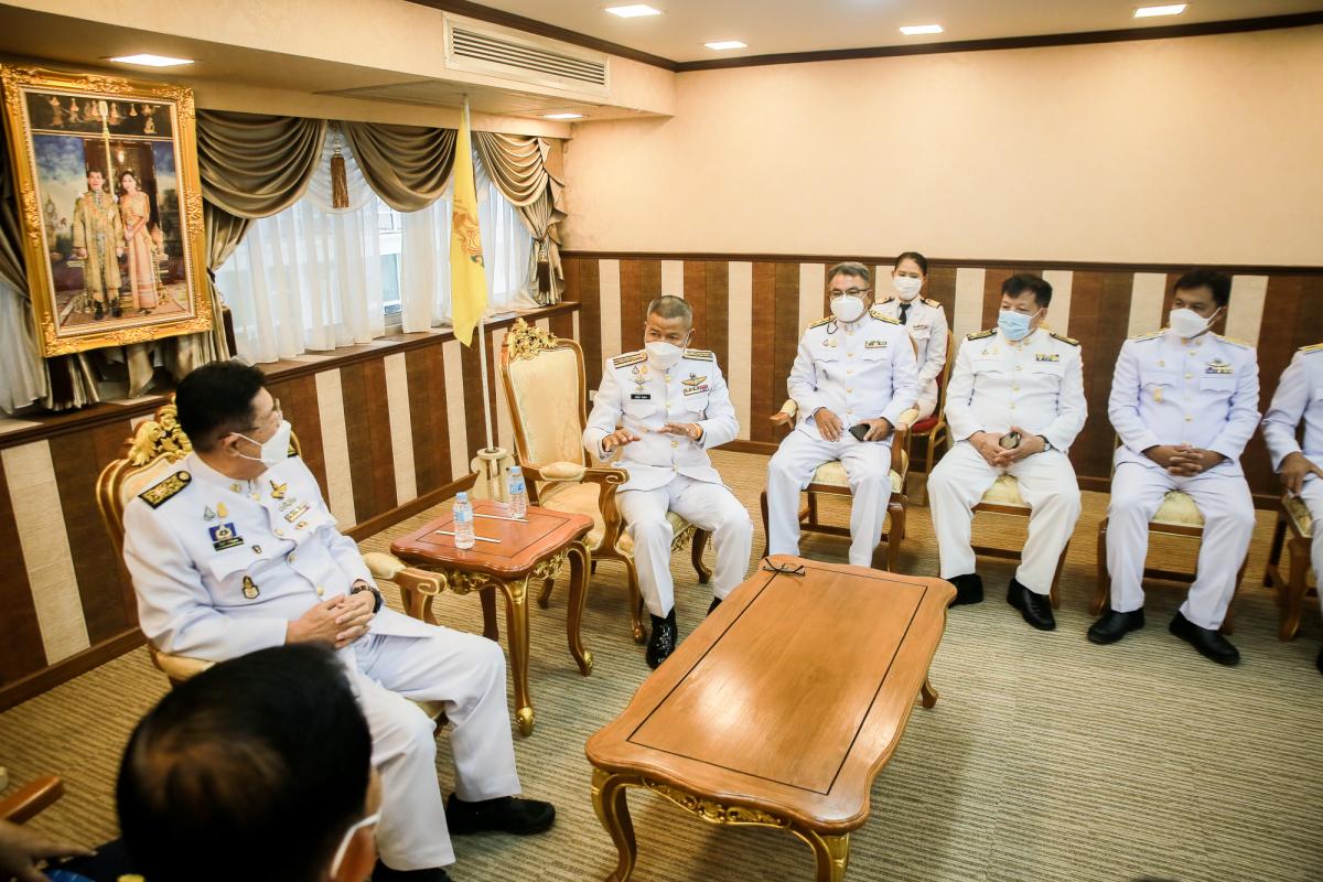 นายกองค์การบริหารส่วนจังหวัดตาก พร้อมด้วย คณะผู้บริหาร หัวหน้าส่วนการงาน องค์การบริหารส่วนจังหวัดตาก ร่วมบันทึกเทป ถวายพระพรชัยมงคล เนื่องในวันเฉลิมพระชนมพรรษา สมเด็จพระนางเจ้าสิริกิติ์ พระบรมราชินีนาถ พระบรมราชชนนีพันปีหลวง