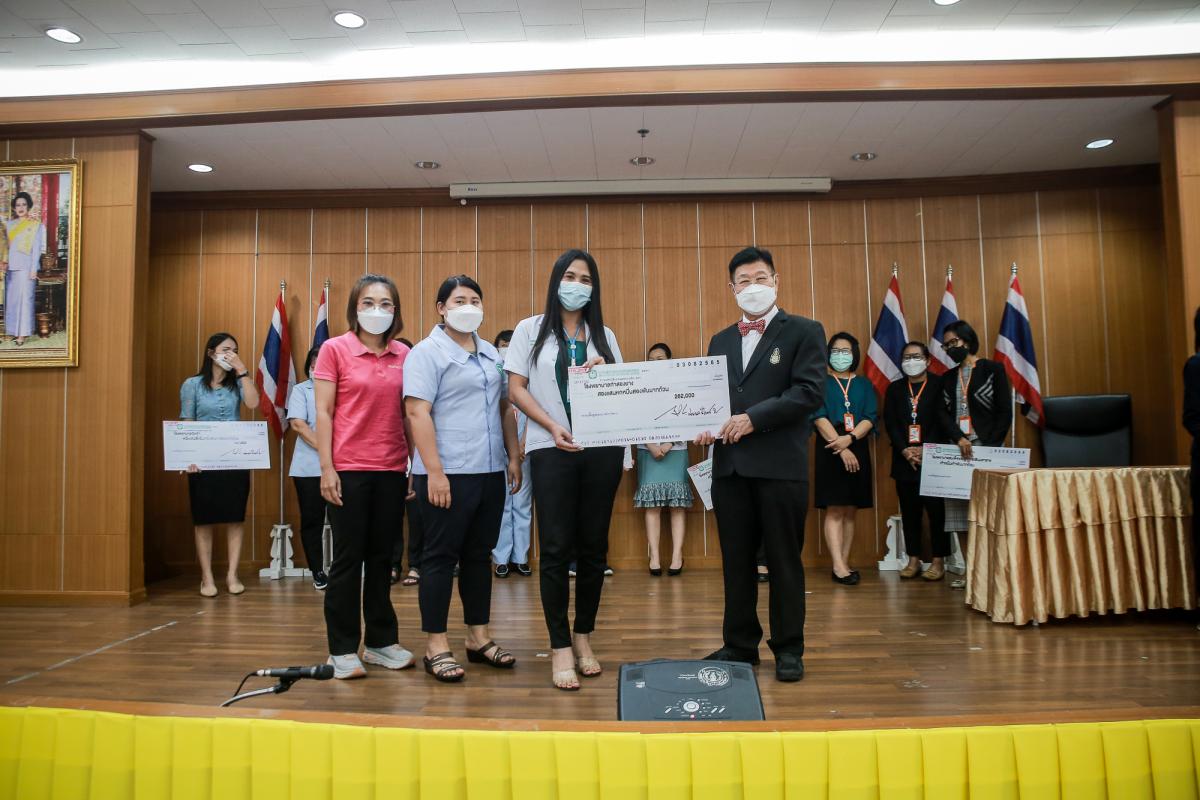 นายก อบจ.ตาก มอบงบประมาณอุดหนุน และเงินสนับสนุนกองทุนฟื้นฟูสมรรถภาพ จังหวัดตาก ให้กับหน่วยงานด้านสาธารณสุข และ อปท. กว่า 4 ล้านบาท