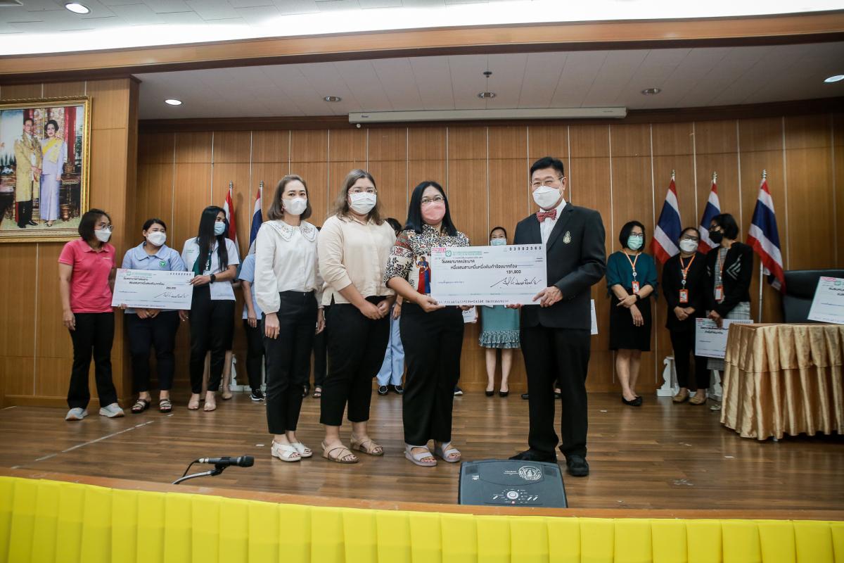 นายก อบจ.ตาก มอบงบประมาณอุดหนุน และเงินสนับสนุนกองทุนฟื้นฟูสมรรถภาพ จังหวัดตาก ให้กับหน่วยงานด้านสาธารณสุข และ อปท. กว่า 4 ล้านบาท