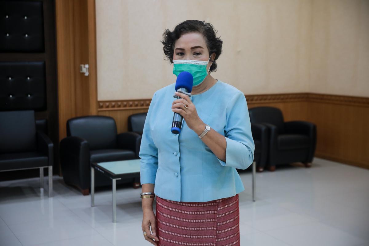 นายกองค์การบริหารส่วนจังหวัดตาก ได้กล่าวต้อนรับและมอบนโยบายการทำงานให้แก่ข้าราชการและพนักงานจ้าง ที่รับโอนและบรรจุแต่งตั้งในสังกัดองค์การบริหารส่วนจังหวัดตาก