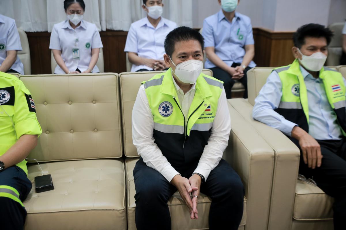 นายกองค์การบริหารส่วนจังหวัดตาก ร่วมต้อนรับดร.สาธิต ปิตุเตชะ รัฐมนตรีช่วยว่าการกระทรวงสาธารณสุข