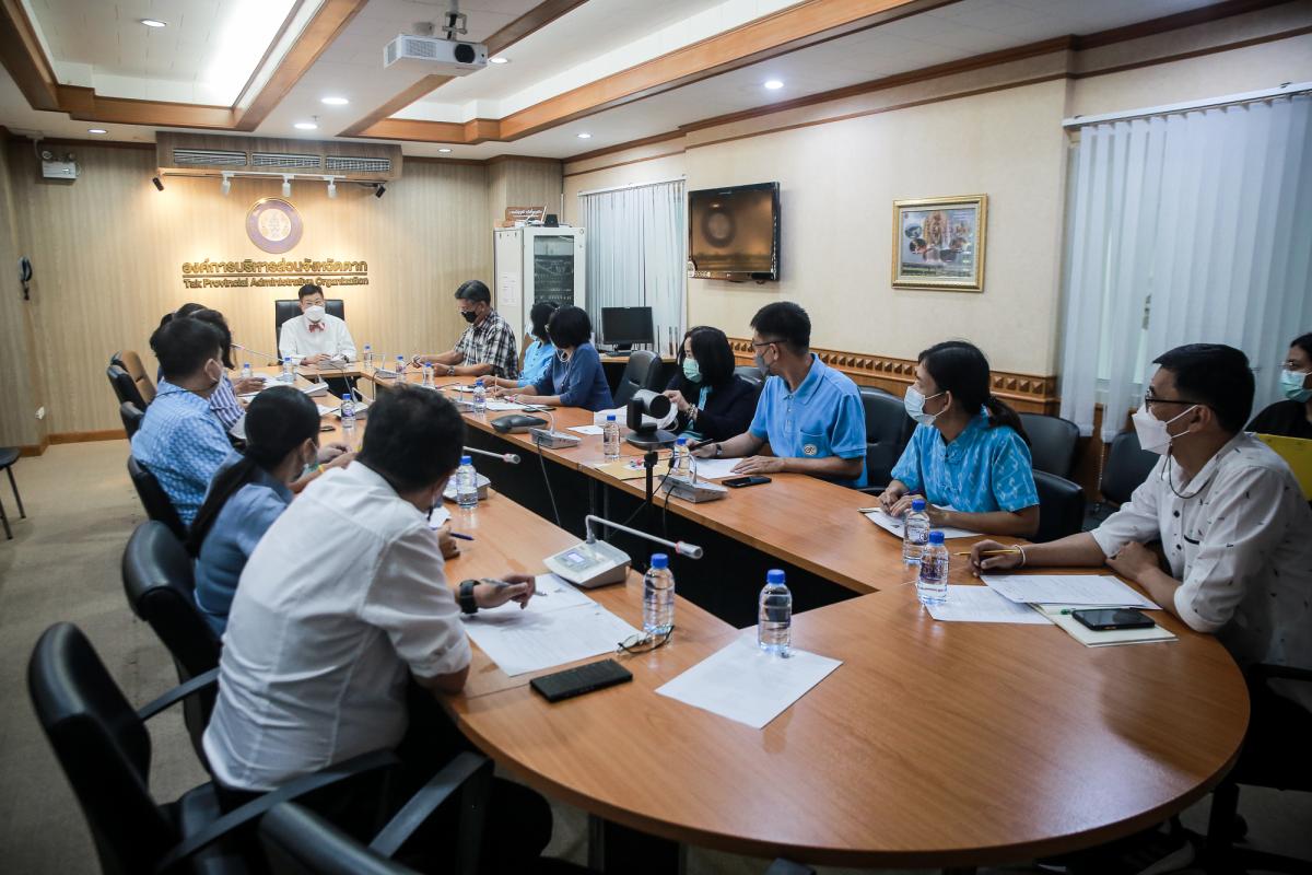 นายกองค์การบริหารส่วนจังหวัดตาก ในฐานะผู้อำนวยการอุทยานธรณีไม่กลายเป็นหินตาก เป็นประธานเปิดการประชุมหารือเรื่องการเข้าร่วมการประชุมเครือข่ายอุทยานธรณีโลกภาคพื้นเอเชียแปซิฟิก ครั้งที่ 7 
