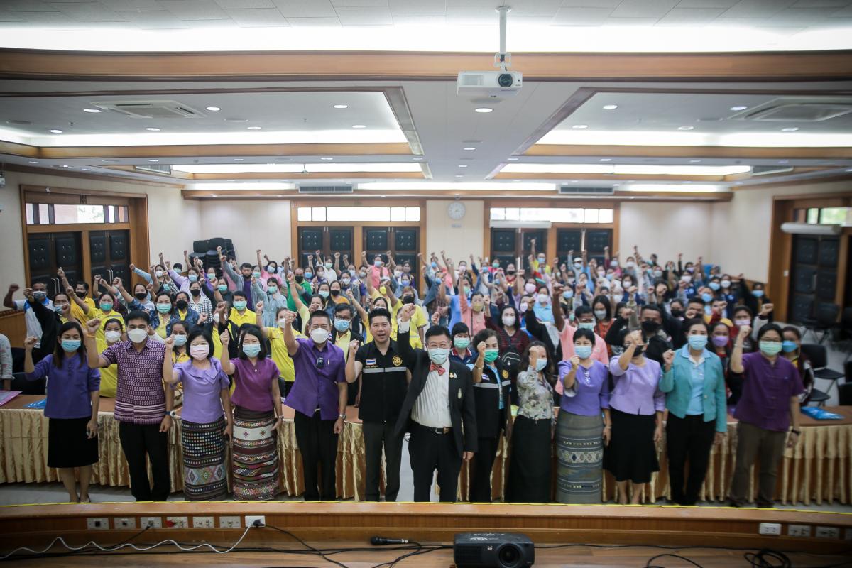 นายก อบจ.ตาก เป็นประธานในพิธีเปิดโครงการฝึกอบรมส่งเสริมสุขภาพและพัฒนาการจัดการอนามัยสิ่งแวดล้อม ประจำปีงบประมาณ พ.ศ. 2565 (รุ่นที่1)