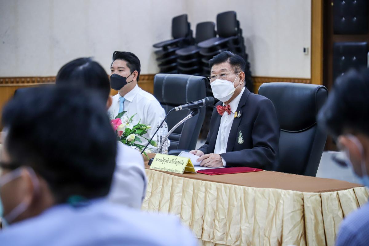 นายกองค์การบริหารส่วนจังหวัดตาก เป็นประธานเปิดการประชุมร่วม เพื่อเตรียมการถ่ายโอนภารกิจให้กับองค์การบริหารส่วนจังหวัด ของสถานีอนามัยเฉลิมพระเกียรติและโรงพยาบาลส่งเสริมสุขภาพตำบล 18 แห่ง