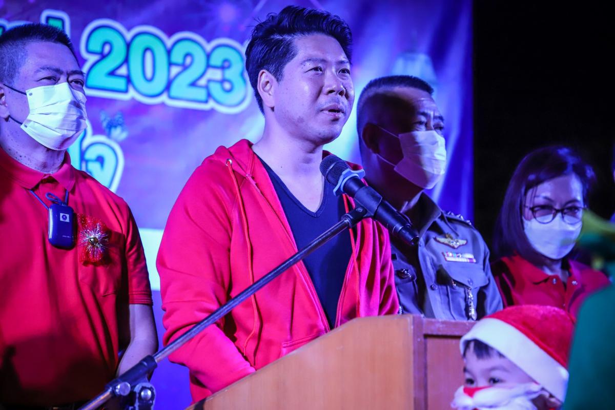 รองนายกองค์การบริหารส่วนจังหวัดตาก เป็นประธานเปิดงานโครงการกระตุ้นเศรษฐกิจและส่งเสริมการท่องเที่ยวจังหวัดตาก ประจำปีงบประมาณ พ.ศ. 2566 “Tak Tourism Festival 2023” เที่ยว “ตาก” แสนสุขใจ ชมสวน ฟังเสียง เพลินแสง รับลมหนาว ครั้งที่ 2