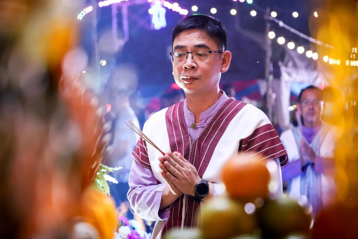 นายกองค์การบริหารส่วนจังหวัดตาก พร้อมด้วย คณะผู้บริหาร และเจ้าหน้าที่ องค์การบริหารส่วนจังหวัดตาก เข้าร่วมพิธีสักการะเจ้าพ่อโมกขละ ประจำปี 2566