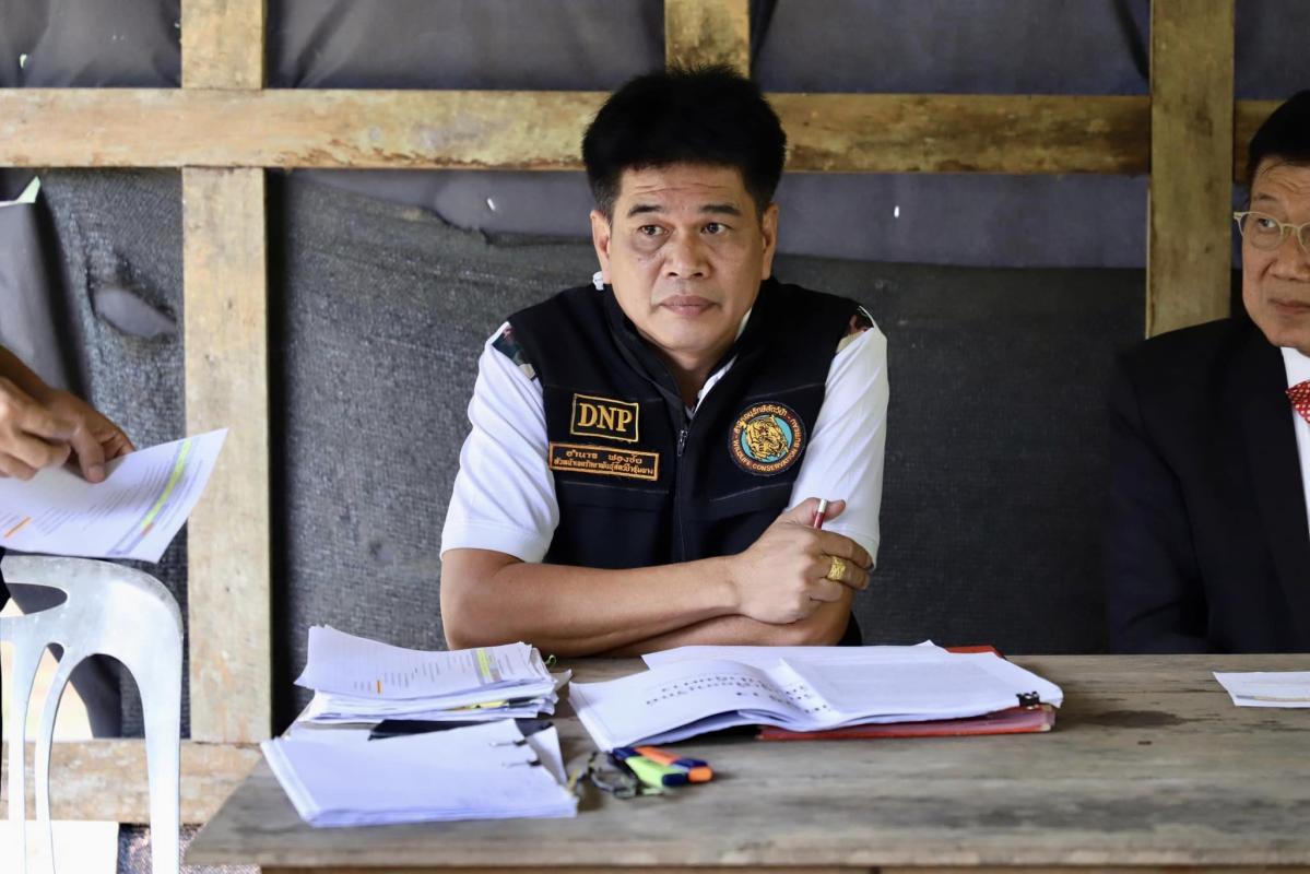 ร่วมลงนามบันทึกข้อตกลง ( MOU ) เรื่องการขอระบบไฟฟ้าณ บ้านแม่กลองน้อย - บ้านแม่กลองใหญ่ ตำบล มอโกร อำเภอ อุ้มผาง จังหวัดตาก