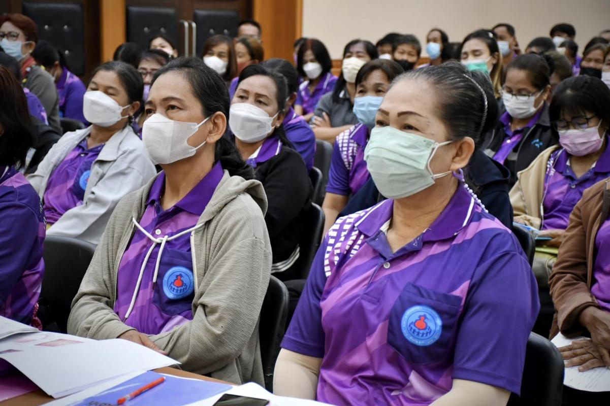 นายกองค์การบริหารส่วนจังหวัดตาก เป็นประธานเปิดโครงการฝึกอบรมยิ้มสวย ฟันใส ใส่ใจสุขภาพในช่องปาก