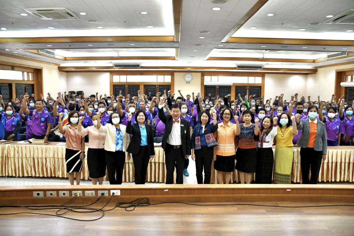 นายกองค์การบริหารส่วนจังหวัดตาก เป็นประธานเปิดโครงการฝึกอบรมให้ความรู้การดูแลสุขภาพและการออกกำลังกาย