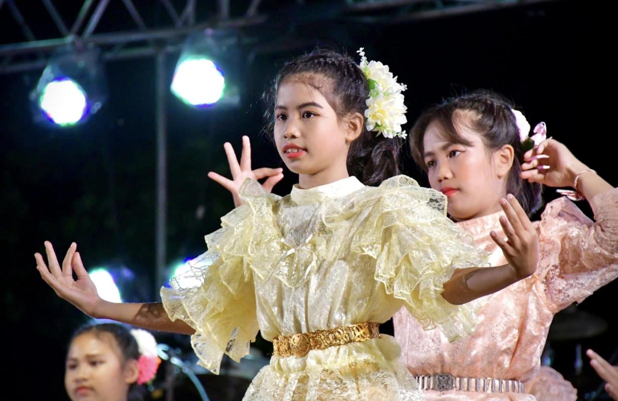 นายกองค์การบริหารส่วนจังหวัดตาก เป็นประธานเปิดงานสืบสานประเพณีขึ้นธาตุวัดสามเงาออก ประจำปี 2566
