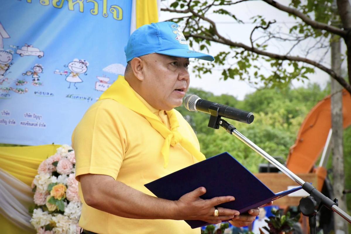 รองนายกองค์การบริหารส่วนจังหวัดตาก เข้าร่วมโครงการ “จิตอาสาร่วมใจ รักษ์คลองบ้านแพะ” ตามการแก้ไขปัญหาผักตบชวาระดับจังหวัดตาก และผังภูมิสังคมเพื่อบริหารจัดการน้ำหมู่บ้าน/ชุมชนแบบบูรณาการอย่างยั่งยืน