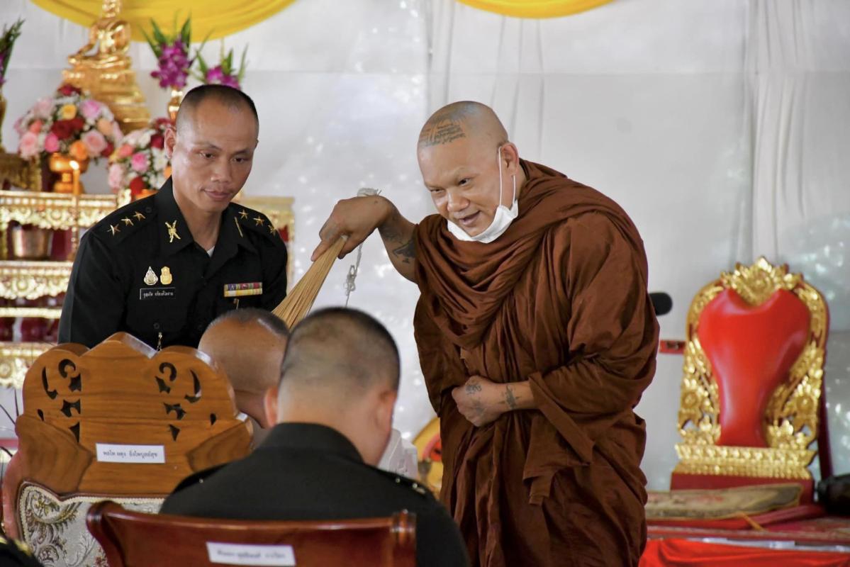 รองปลัดองค์การบริหารส่วนจังหวัดตาก ร่วมพิธีทำบุญวันสถาปนาหน่วย ครบรอบปีที่ 12 