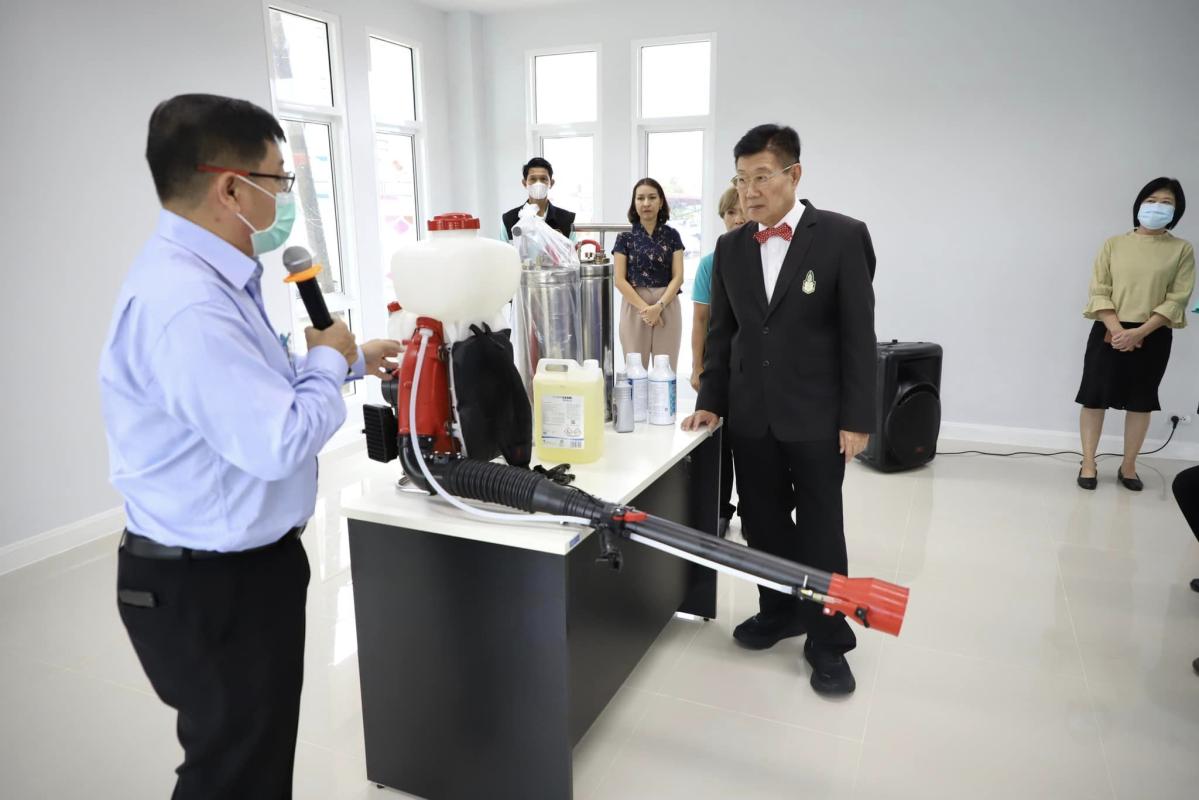 ายกองค์การบริหารส่วนจังหวัดตาก เป็นประธานในพิธีส่งมอบครุภัณฑ์วิทยาศาสตร์ เพื่อใช้ควบคุมป้องกันโรคระบาดในพื้นที่ให้กับสถานีอนามัยเฉลิมพระเกียรติ 60 พรรษา นวมินทราชินี ( สอน.) และโรงพยาบาลส่งเสริมสุขภาพส่วนตำบล ( รพ.สต.) 