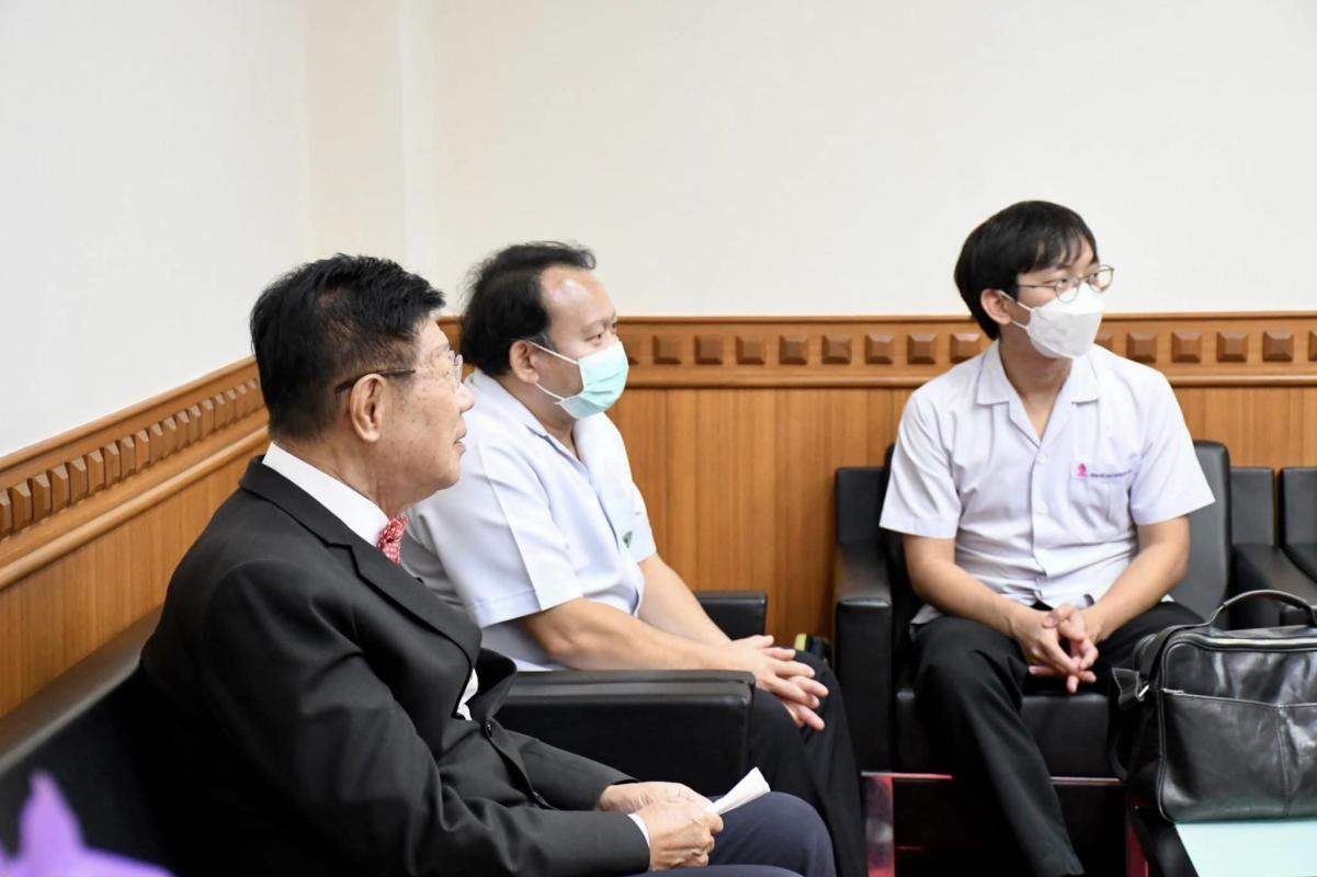 นักศึกษาทันตแพทย์ จำนวน 5 คน เข้ารายงานตัวและรับมอบนโยบายจาก นายณัฐวุฒิ ทวีเกื้อกูลกิจ นายกองค์การบริหารส่วนจังหวัดตาก