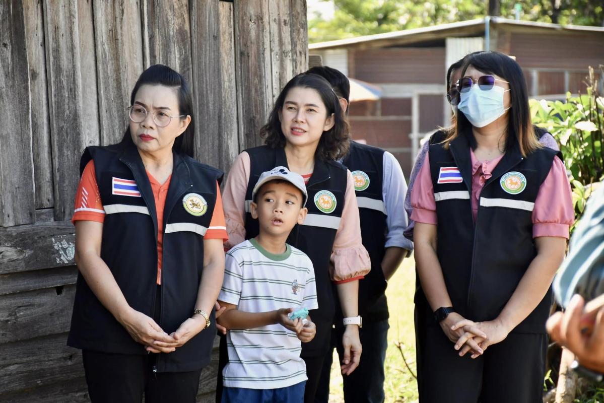 นายกองค์การบริหารส่วนจังหวัดตาก ลงพื้นที่มอบบ้านให้แก่ผู้พิการ ผู้สูงอายุ ตามโครงการปรับปรุงบ้านให้แก่ผู้พิการ ผู้สูงอายุ ในเขตตำบลวังประจบ ประจำปีงบประมาณ พ.ศ.2566