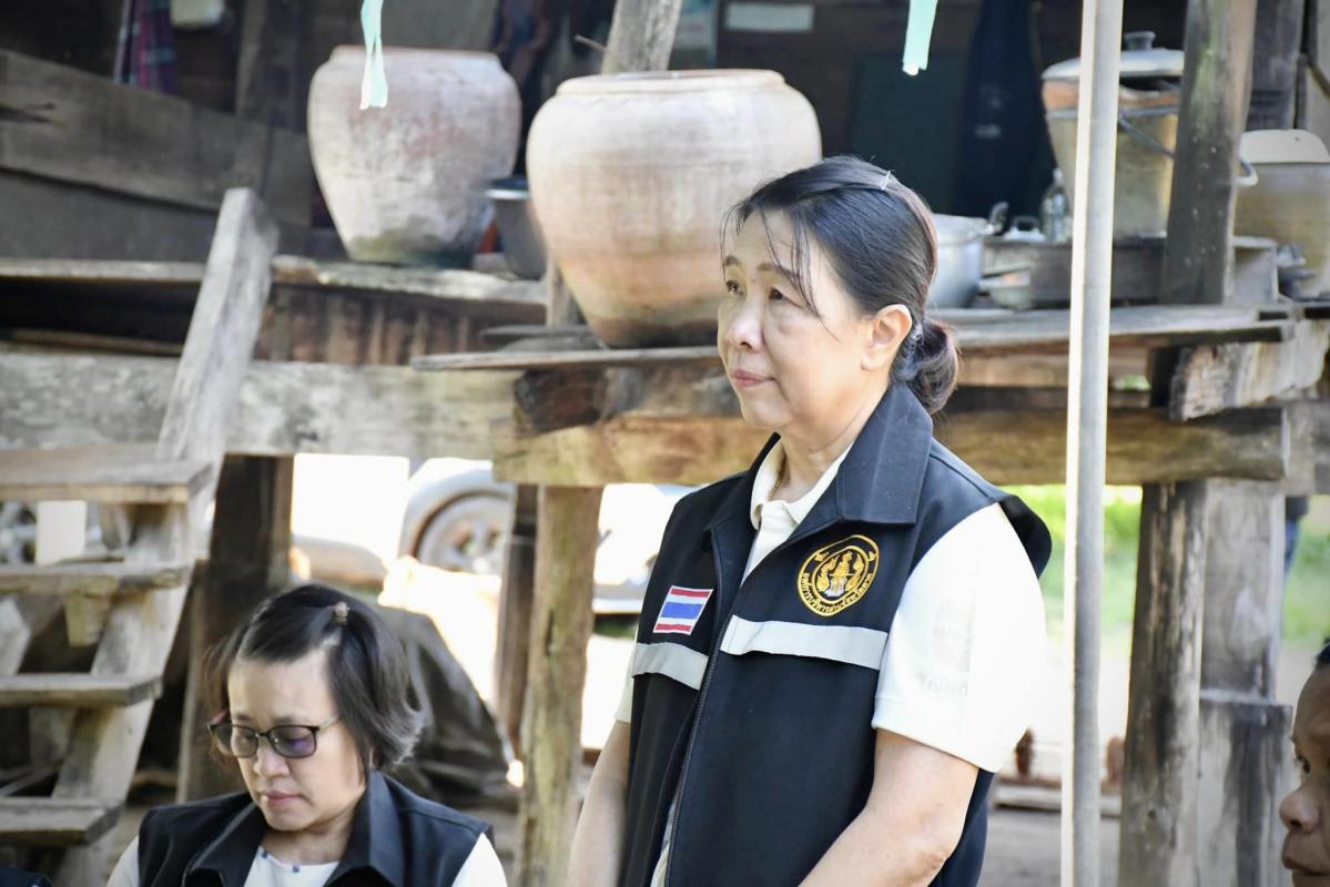 นายกองค์การบริหารส่วนจังหวัดตาก ลงพื้นที่มอบบ้านให้แก่ผู้พิการ ผู้สูงอายุ ตามโครงการปรับปรุงบ้านให้แก่ผู้พิการ ผู้สูงอายุ ในเขตตำบลวังประจบ ประจำปีงบประมาณ พ.ศ.2566 (หลังที่ 2)