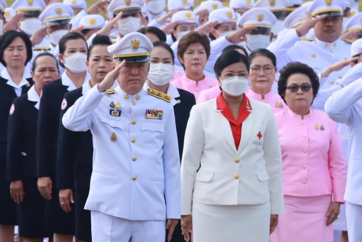 รองปลัดองค์การบริหารส่วนจังหวัดตาก พร้อมด้วยข้าราชการในสังกัด องค์การบริหารส่วนจังหวัดตาก เข้าร่วมพิธีวางพวงมาลา เบื้องหน้าพระบรมราชานุสาวรีย์พระบาทสมเด็จพระจุลจอมเกล้าเจ้าอยู่หัว เนื่องในวันคล้ายวันสวรรคตพระบาทสมเด็จพระจุลจอมเกล้าเจ้าอยู่หัว รัชกาลที่ 5 
