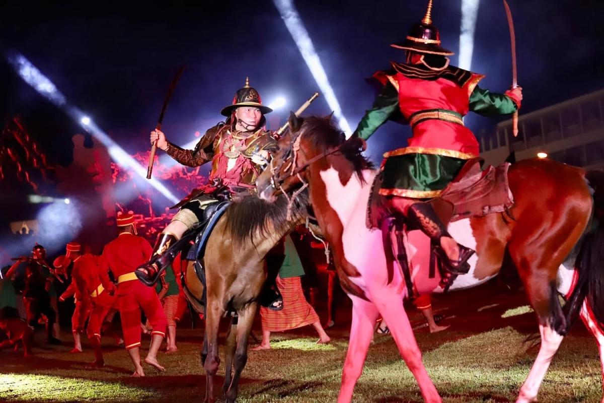 อบจ.ตาก ร่วมพิธีเปิดงานตากสินมหาราชานุสรณ์ จังหวัดตาก ประจำปี 2567 – 2568