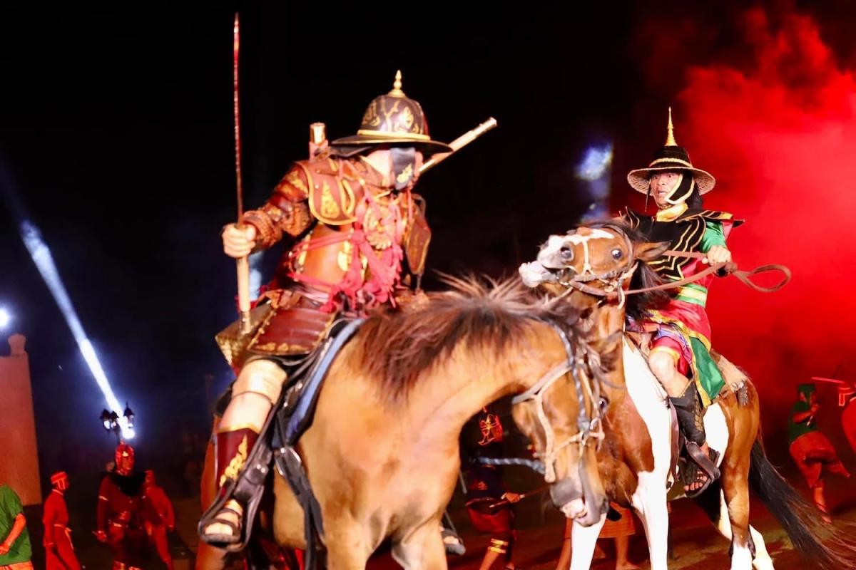 อบจ.ตาก ร่วมพิธีเปิดงานตากสินมหาราชานุสรณ์ จังหวัดตาก ประจำปี 2567 – 2568