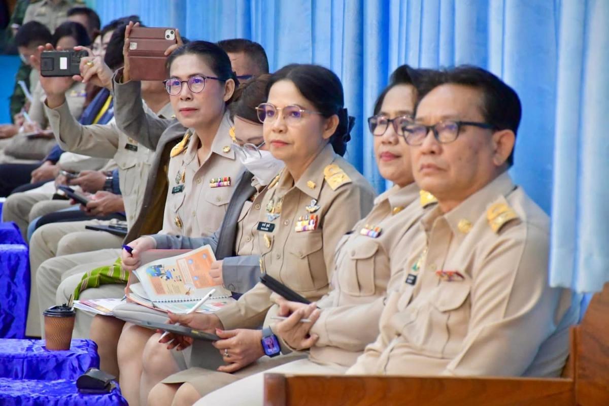 อบจ.ตาก เข้าร่วมการประชุมการนำนโยบายของรัฐบาลและกระทรวงมหาดไทยสู่การปฏิบัติงานในพื้นที่ อ.ท่าสองยาง และ อ.แม่ระมาด จ.ตาก
