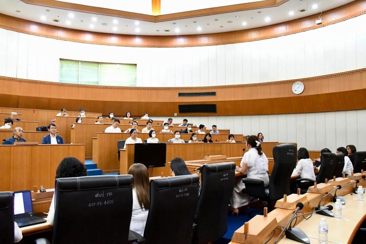 นายก อบจ.ตาก เป็นประธานการประชุมขับเคลื่อนการทำงานขององค์การบริหารส่วนจังหวัดตาก