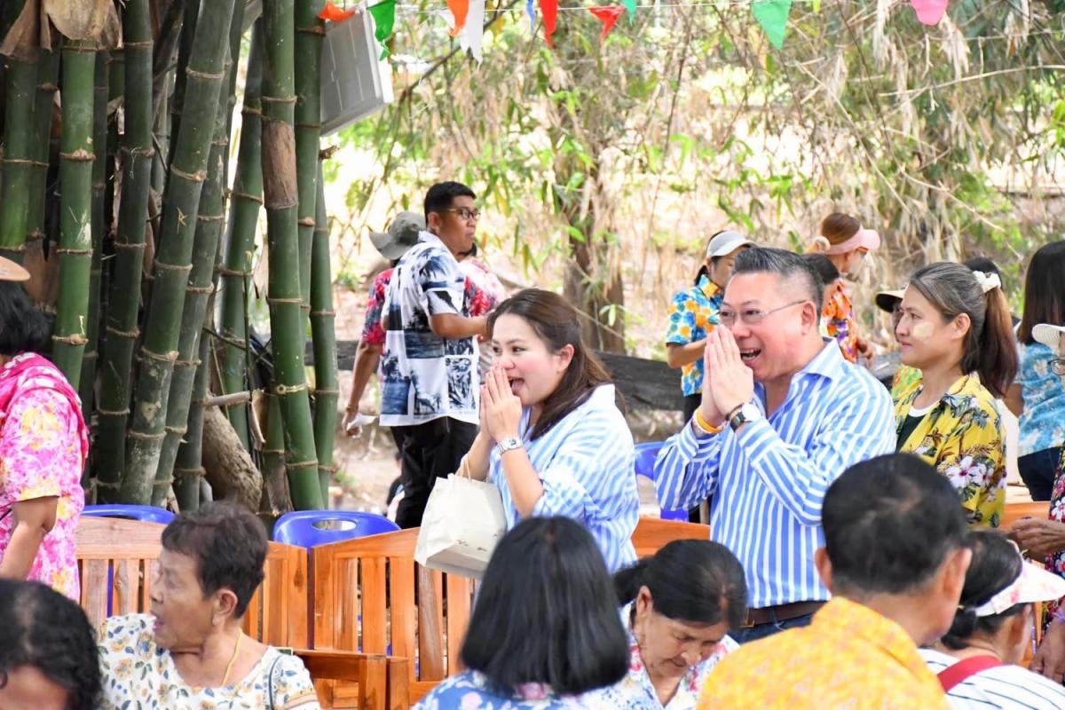 นายก อบจ.ตาก ร่วมโครงการจัดงานสืบสานประเพณีสงกรานต์ ต.เชียงทอง อ.วังเจ้า จ.ตาก