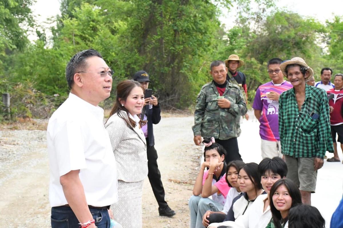 นายก อบจ.ตาก ลงพื้นที่ตรวจติดตามงานปรับปรุงถนนในพื้นที่ ต.โป่งแดง เชื่อม ต.น้ำรึม อ.เมือง จ.ตาก