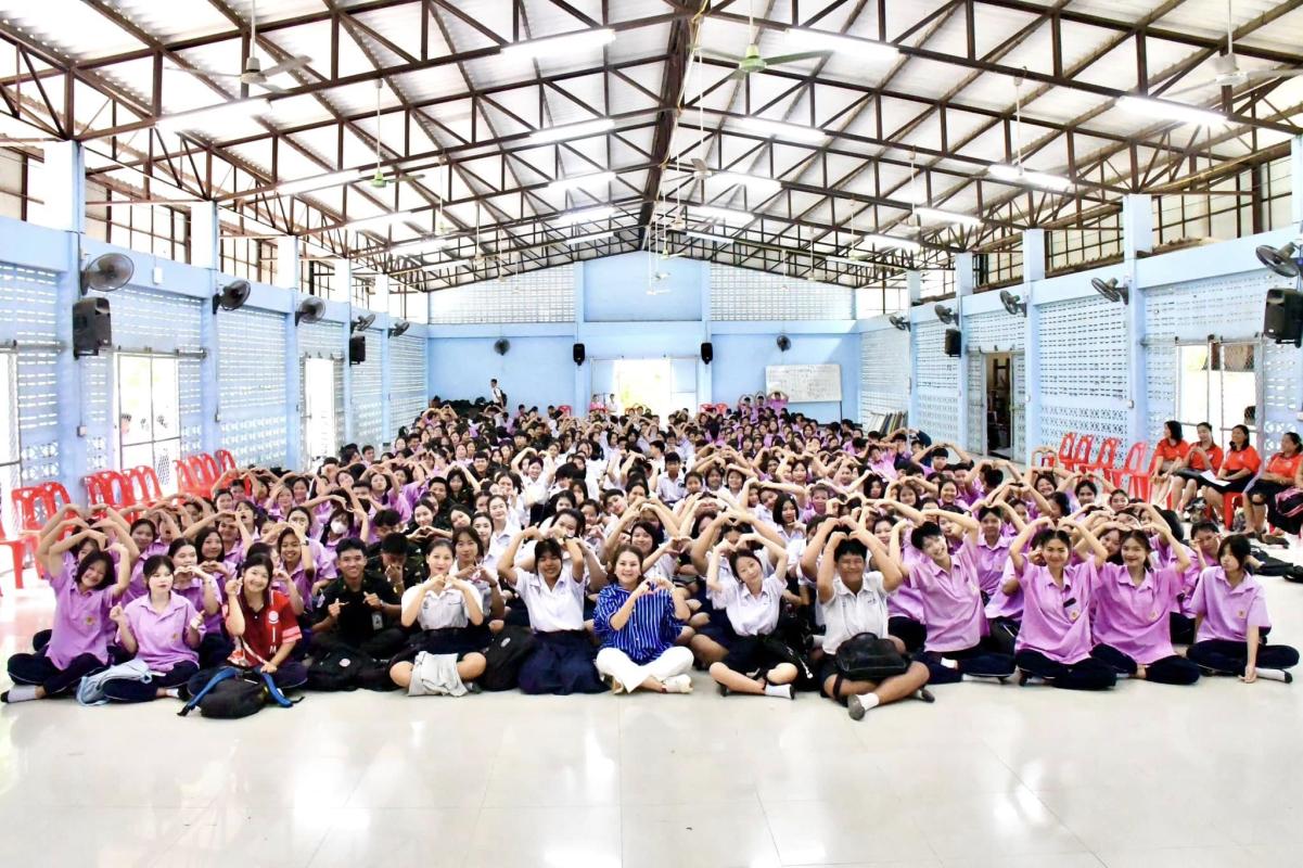 นายกจอย (นายกอบจ.ตาก) พบปะน้องๆนักเรียนโรงเรียนแม่ระมาดวิทยาคม